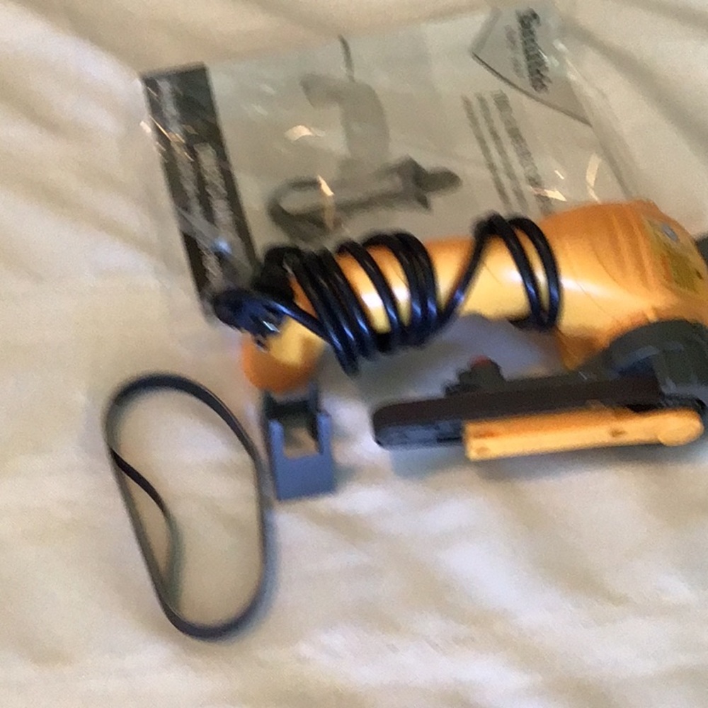 Smith’s 51194 tool & knife belt sharpener yellow 2 belts preowned never used